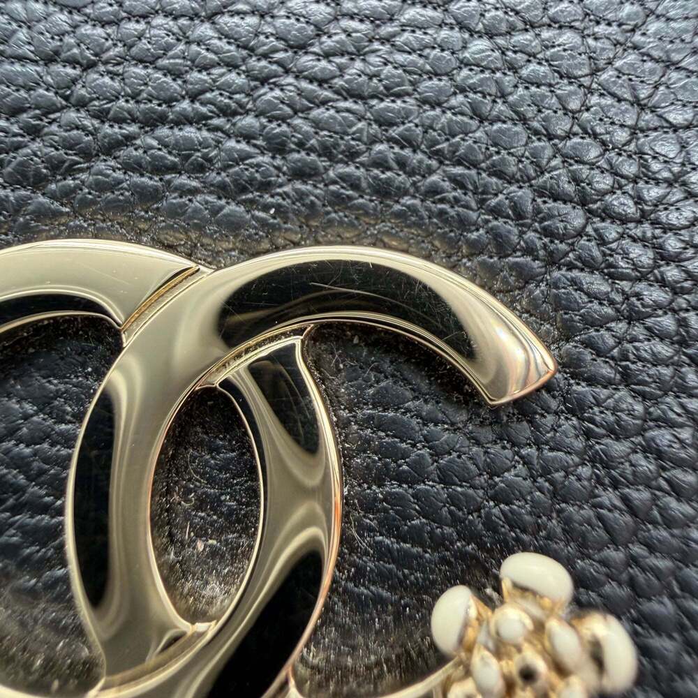 CHANEL Black Wallet - Picture 9 of 16